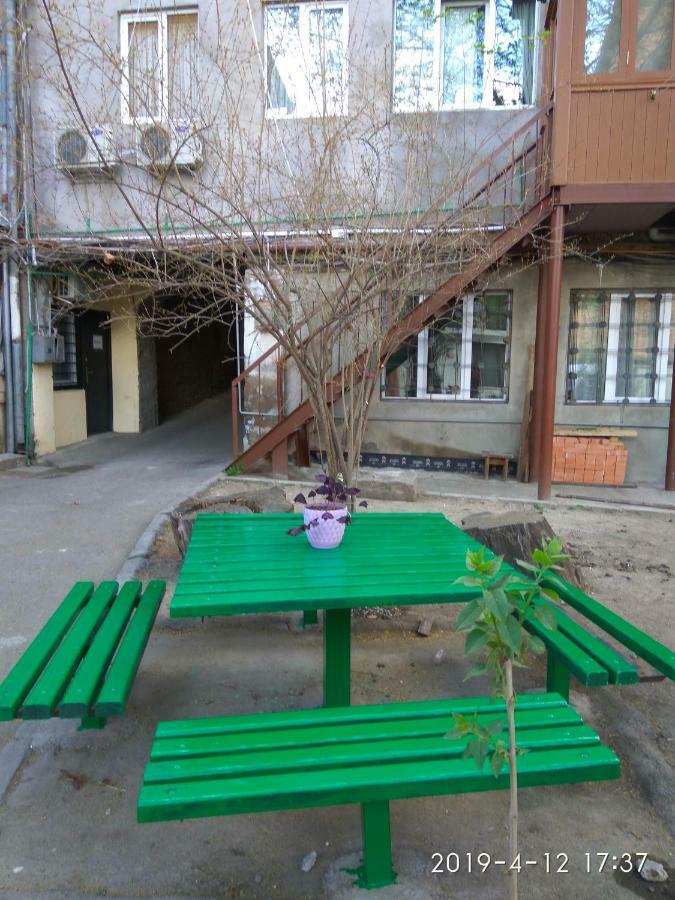 Apartment In Tbilisi Center Isk Home Exterior photo